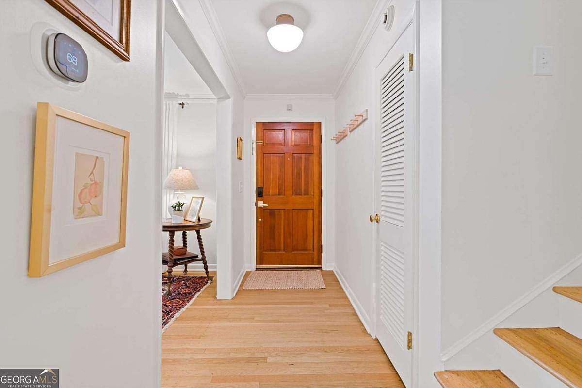 2011 Silvastone Dr Atlanta, GA 30345 - Thumbnail 3