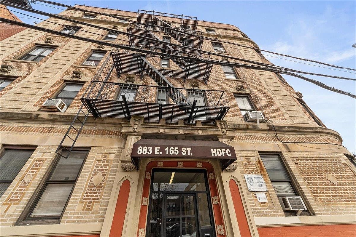 883 E 165th St APT 3B Bronx, NY 10459 - Thumbnail 3