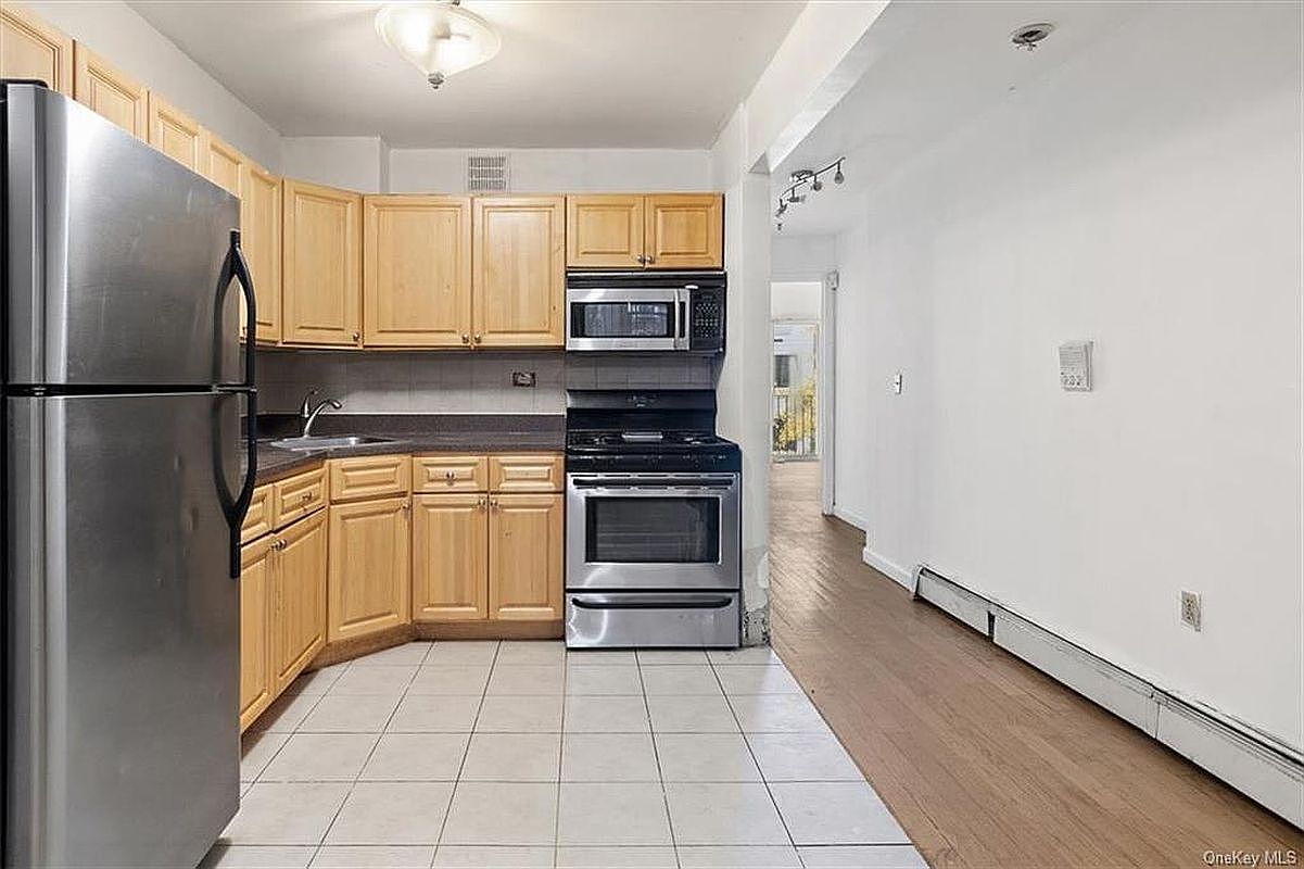 3101 Heath Ave APT 3A Bronx, NY 10463 - Thumbnail 3