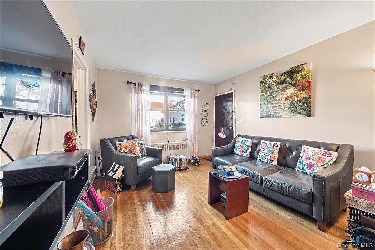 136-59 Jewel Ave #A Flushing, NY 11367 - Thumbnail 3