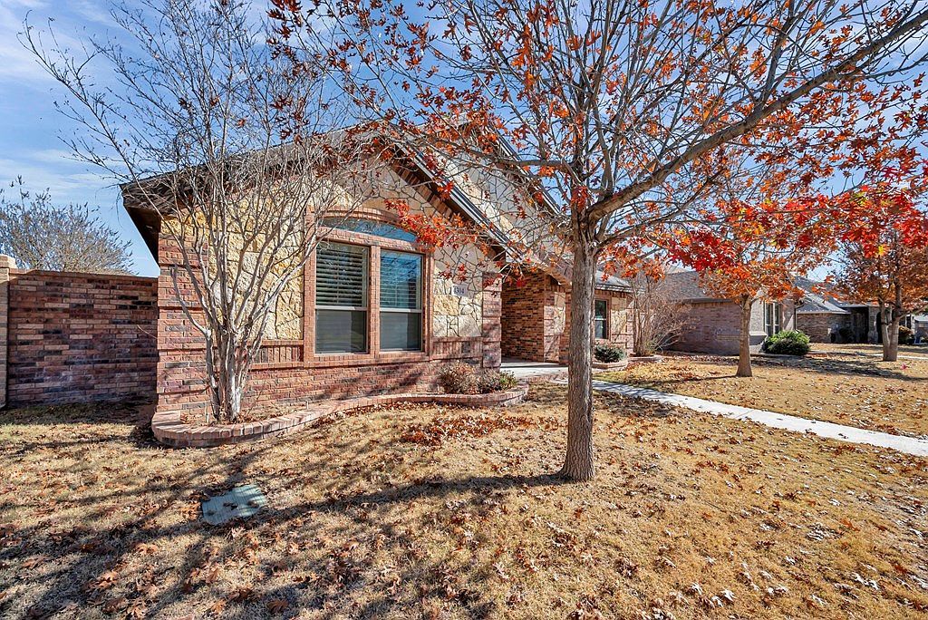 4304 Coronado Ct Midland, TX 79707 - Thumbnail 3