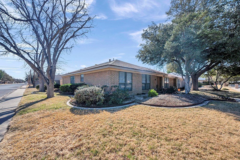 2901 Emerson Pl Midland, TX 79705 - Thumbnail 3