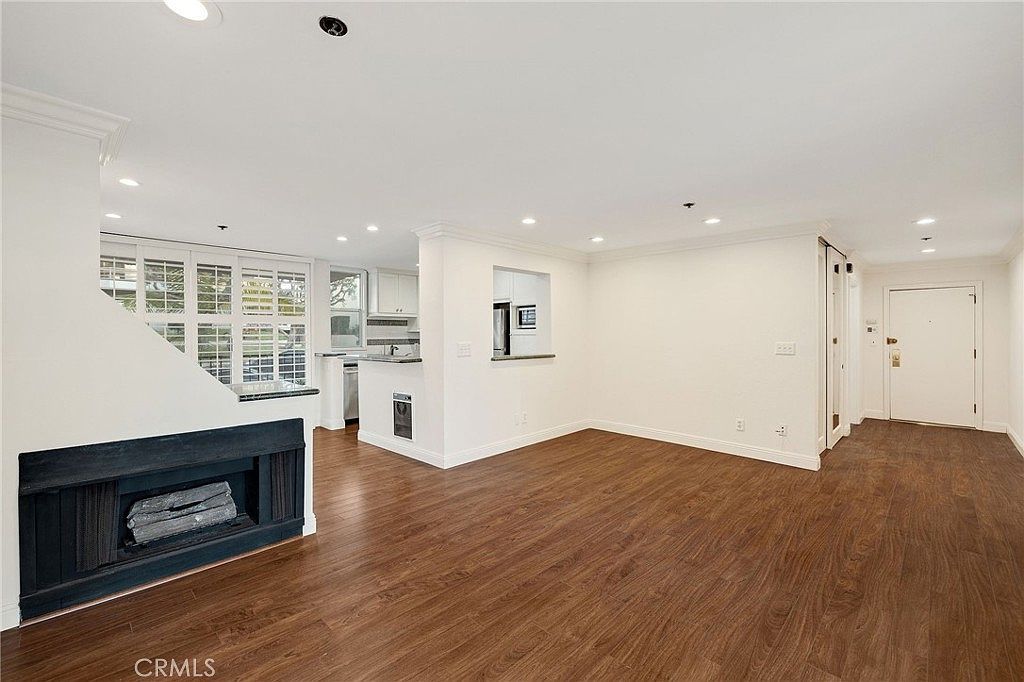 555 Esplanade APT 320 Redondo Beach, CA 90277 - Thumbnail 3