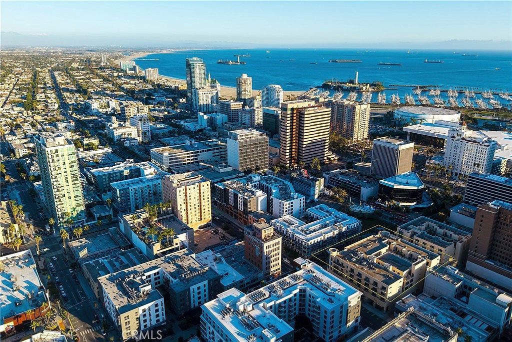 133 The Promenade N UNIT 426 Long Beach, CA 90802 - Thumbnail 3