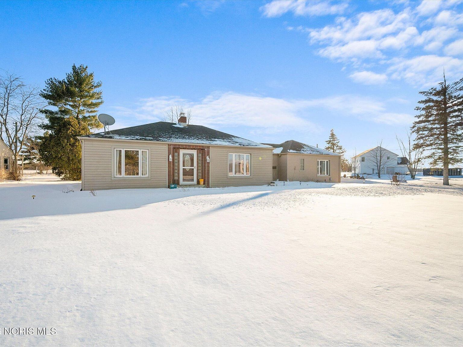 907 Huddle Rd Napoleon, OH 43545 - Thumbnail 3