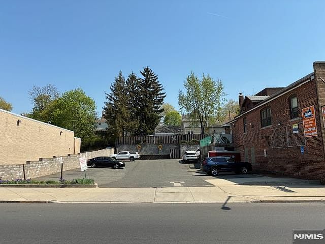 510 Broad Ave Ridgefield, NJ 07657 - Thumbnail 3