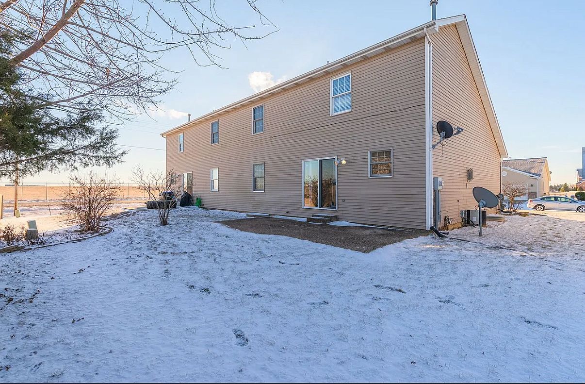 3514 Wilder Dr Bloomington, IL 61704 - Thumbnail 3