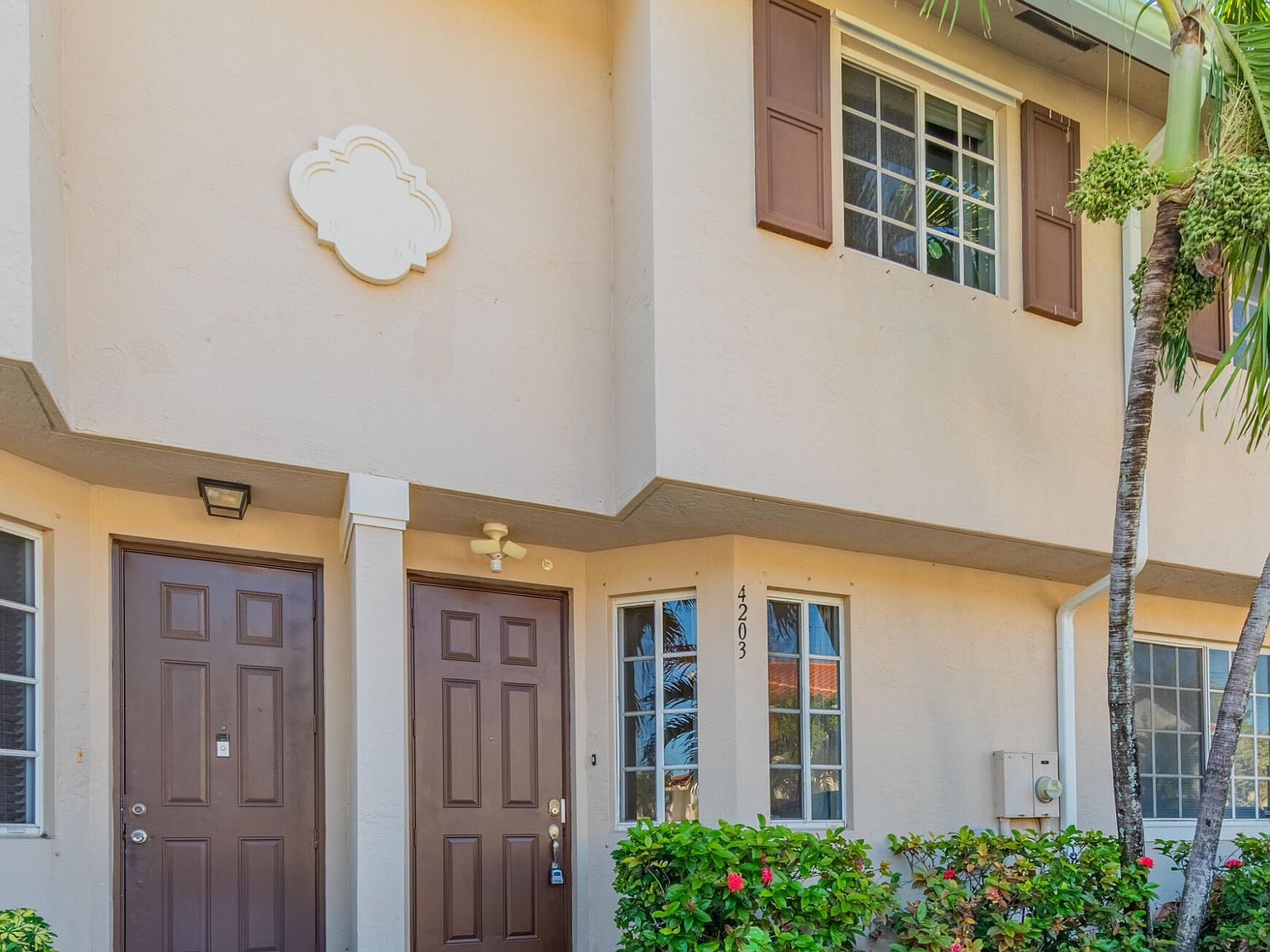 4203 Napoli Lake Dr Riviera Beach, FL 33410 - Thumbnail 3