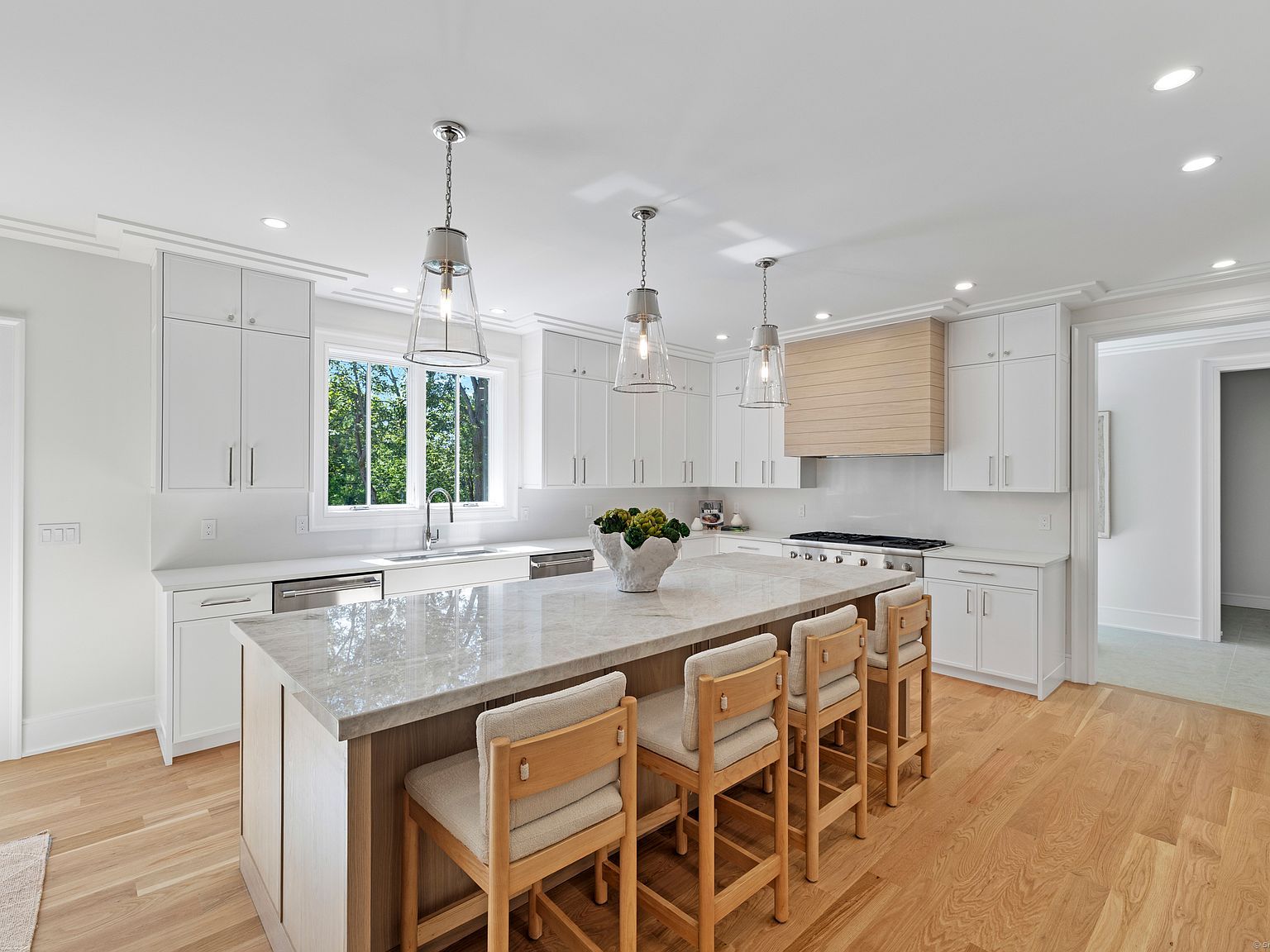 32 Webb Rd Westport, CT 06880 - Thumbnail 3