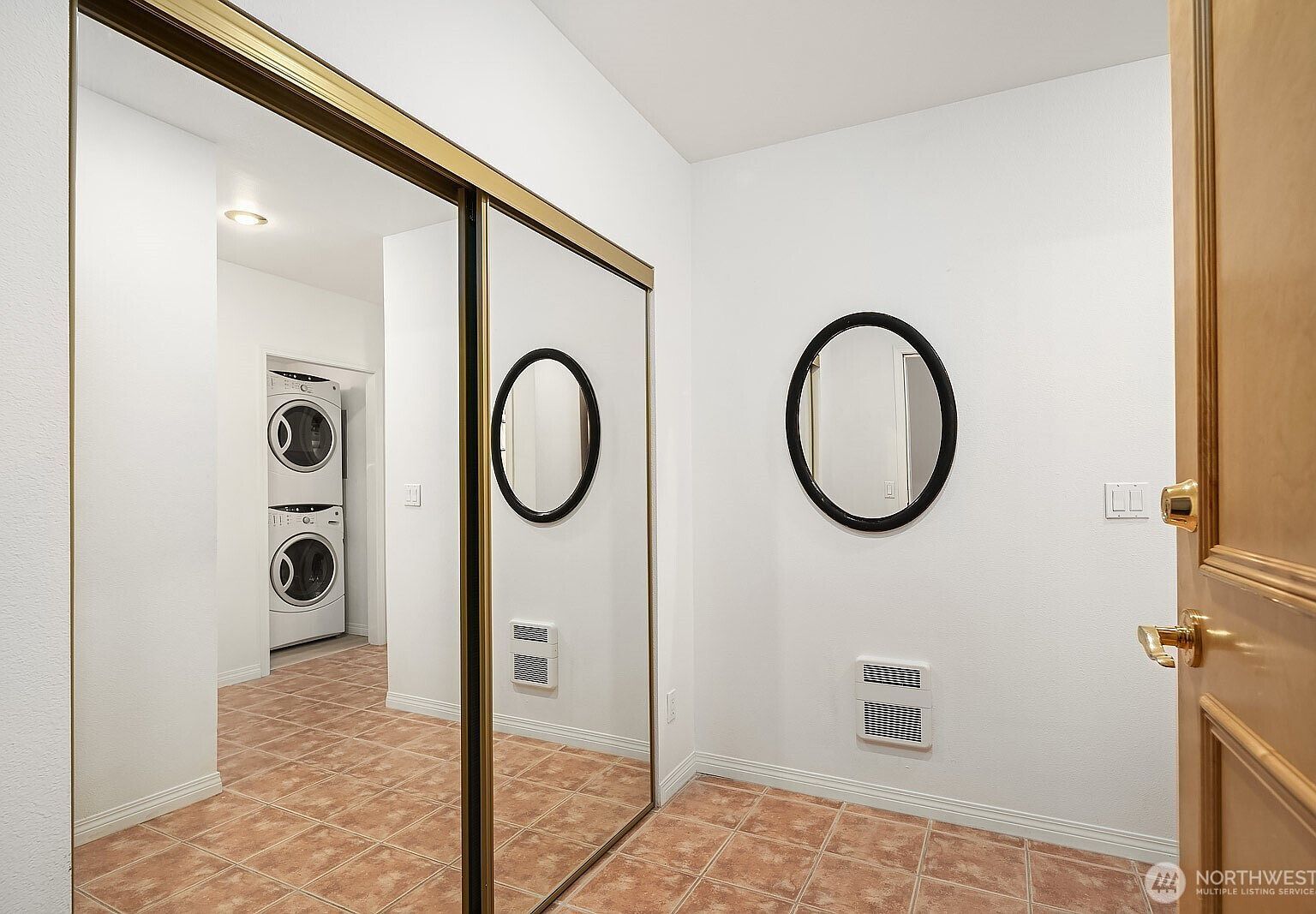 12439 NE Totem Lake Way APT 106 Kirkland, WA 98034 - Thumbnail 3