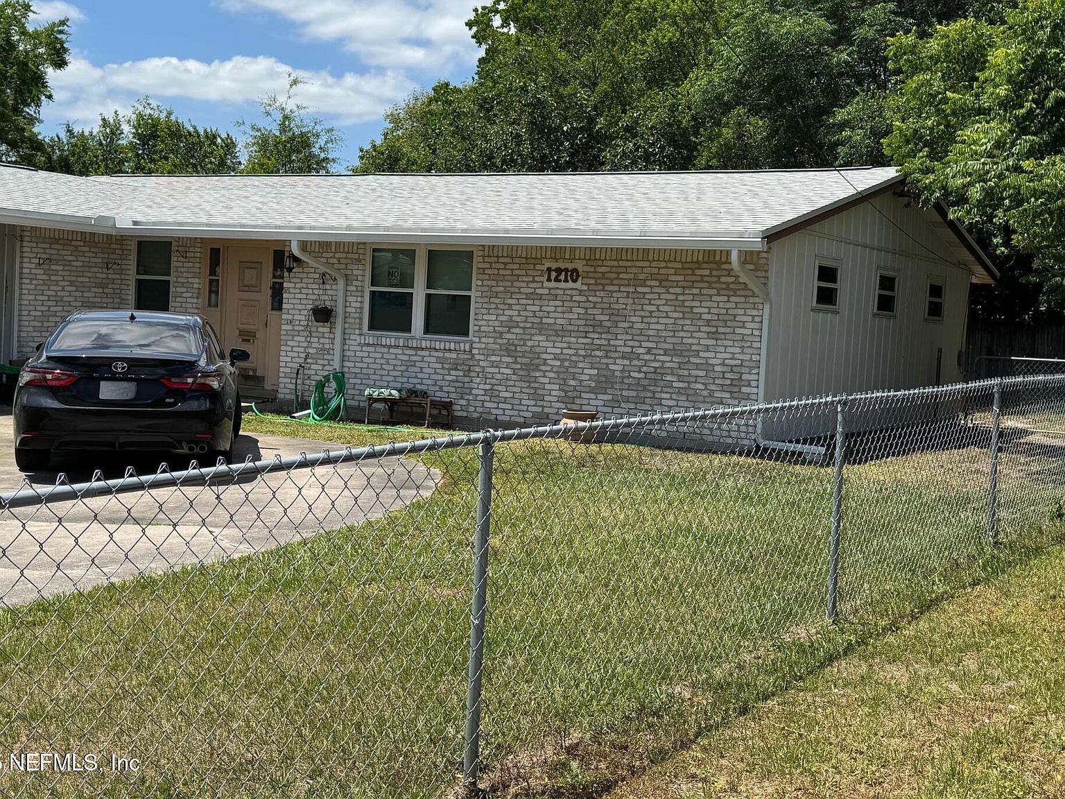 1210 Crown Dr Jacksonville, FL 32221 - Thumbnail 3