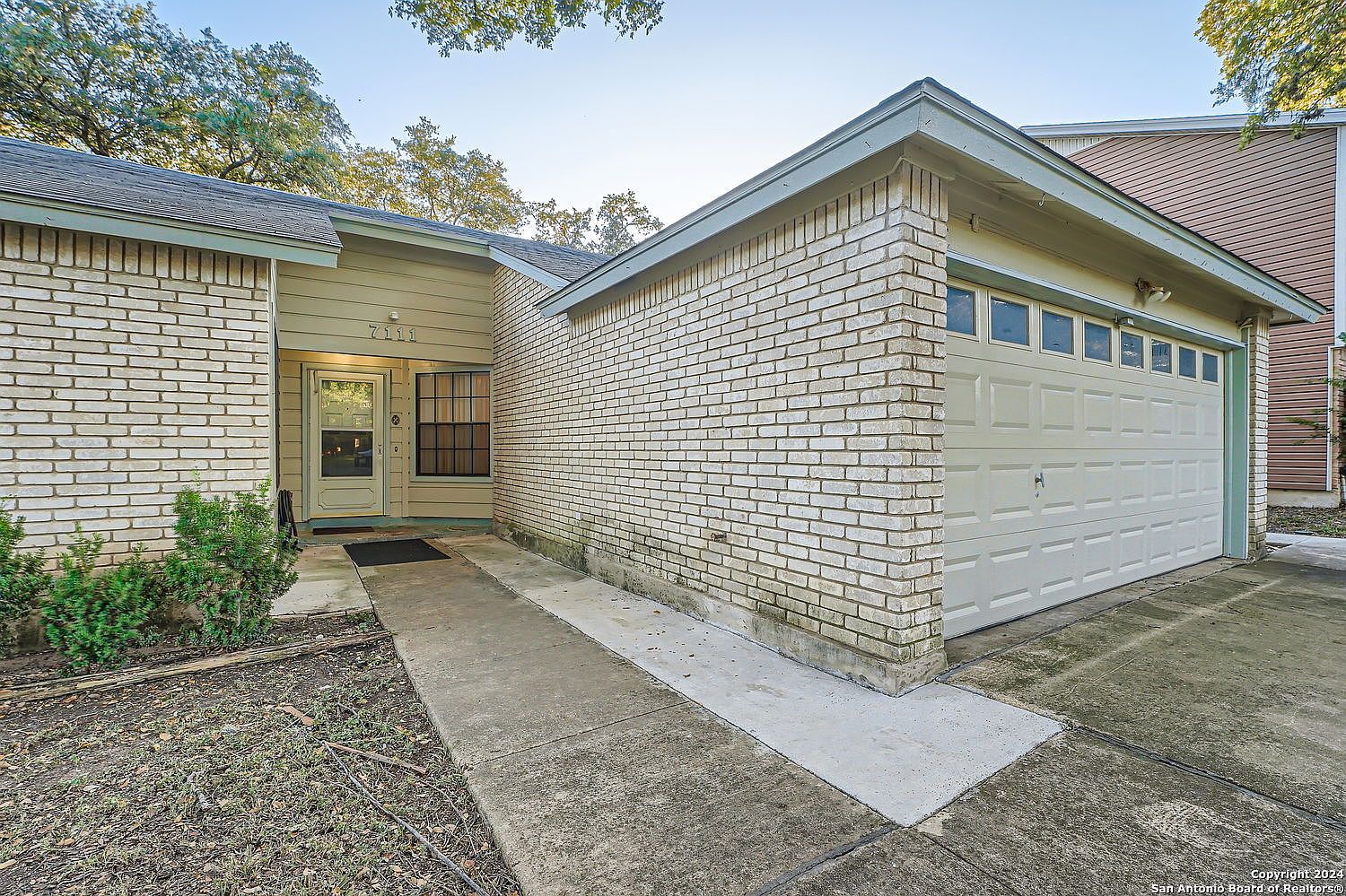 7111 Bart Holw San Antonio, TX 78250 - Thumbnail 3