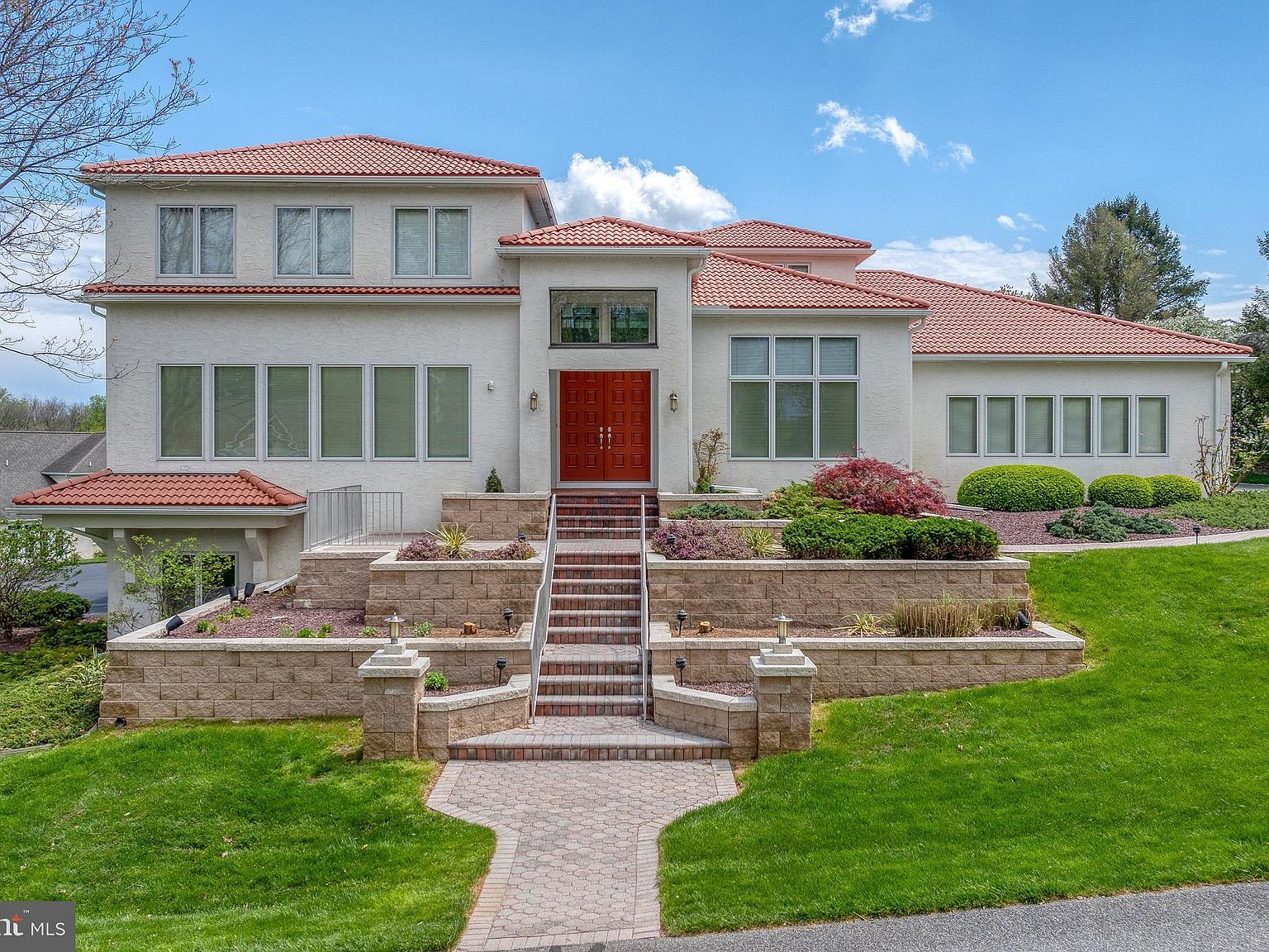 23 Deerfield Rd Lancaster, PA 17603 - Thumbnail 3