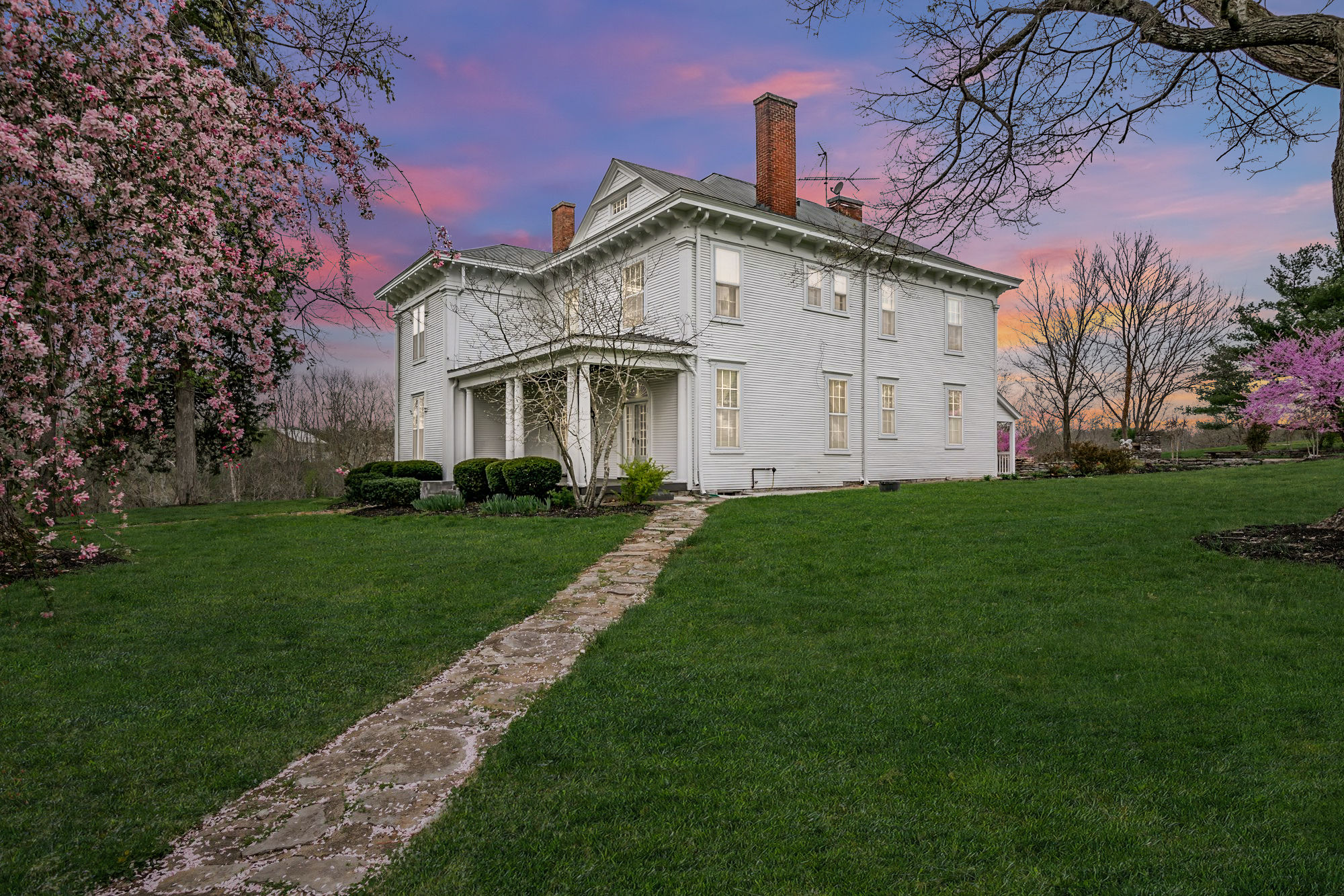 1100 Bond Lillard Road, Lawrenceburg, KY, USA, 40342  | Single Family