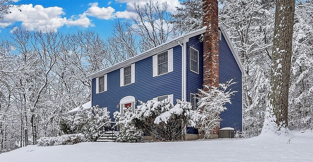 2 Chesterfield St Framingham, MA 01701 - Thumbnail 3