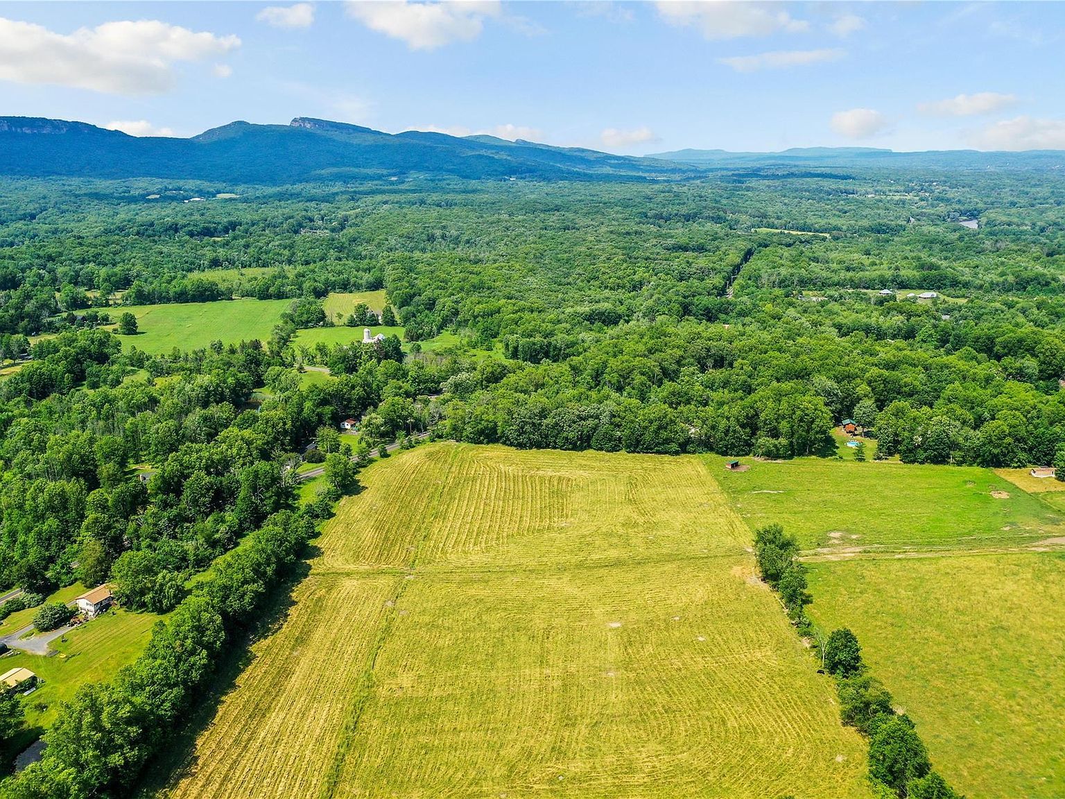 Bruynswick Rd Gardiner, NY 12525 - Thumbnail 3