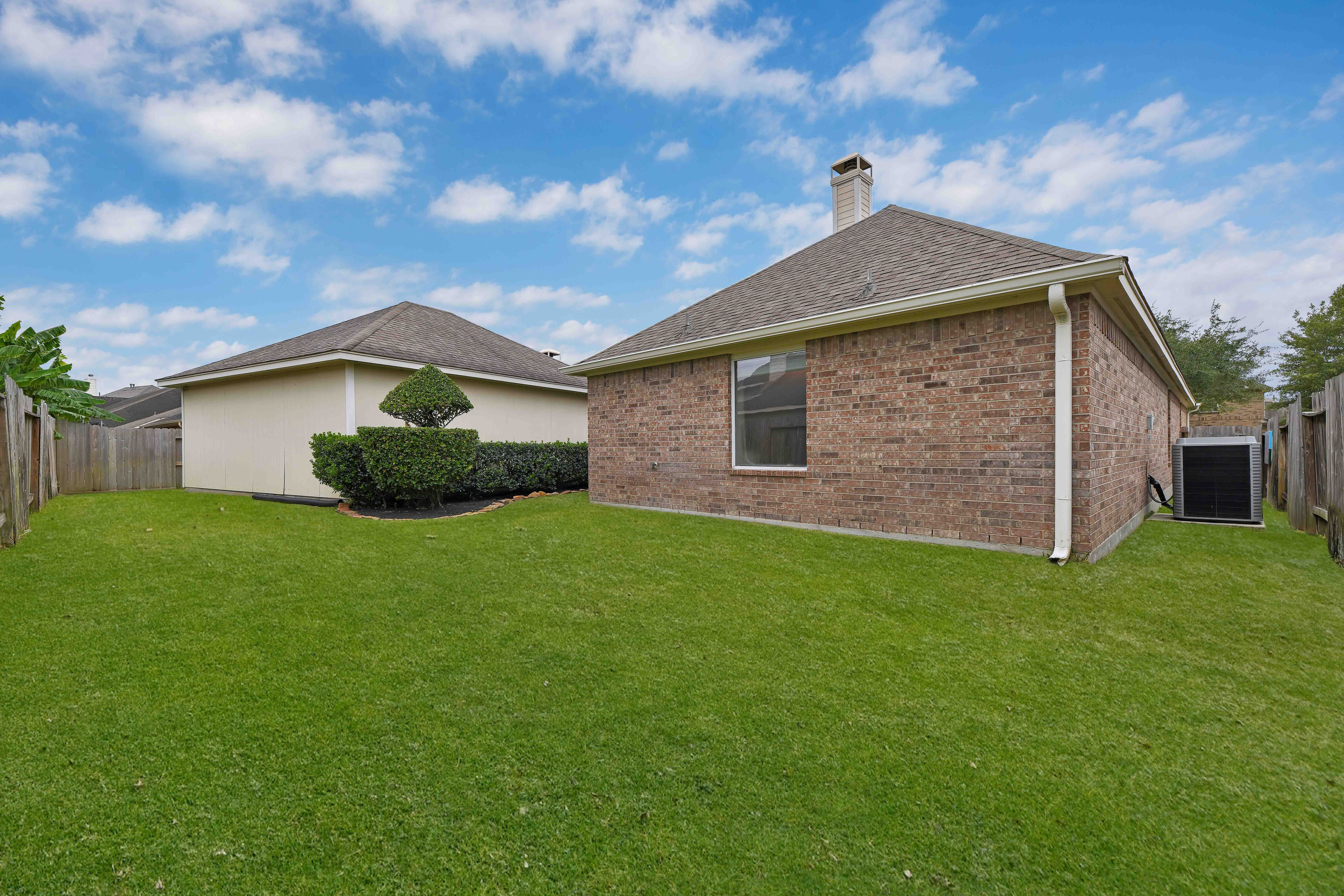 13610 Popes Creek Lane, Houston, TX, USA, 77044 - Thumbnail 3