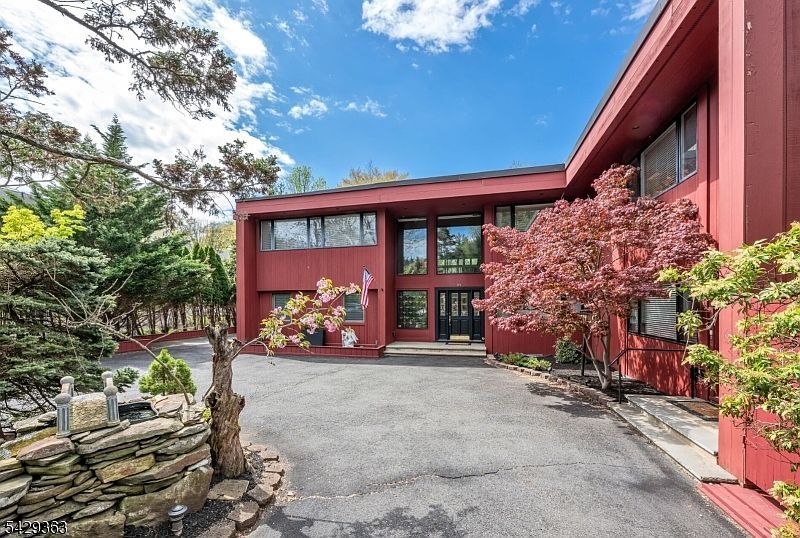 84 Bogerts Mill Rd Harrington Park, NJ 07640 - Thumbnail 3