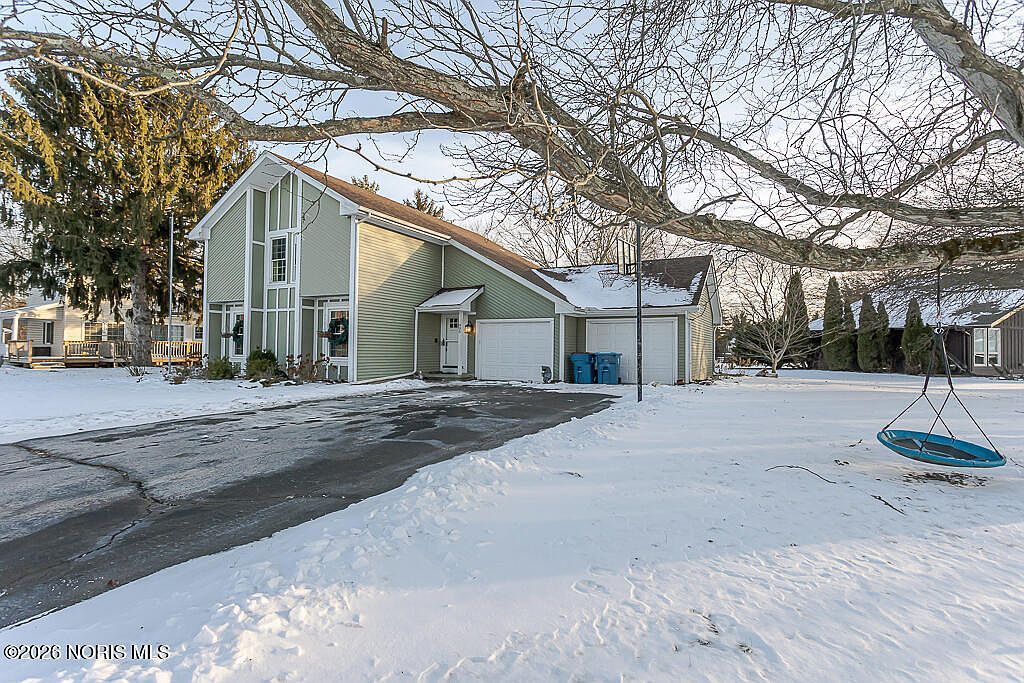 805 Roche De Bouef Ct Waterville, OH 43566 - Thumbnail 3