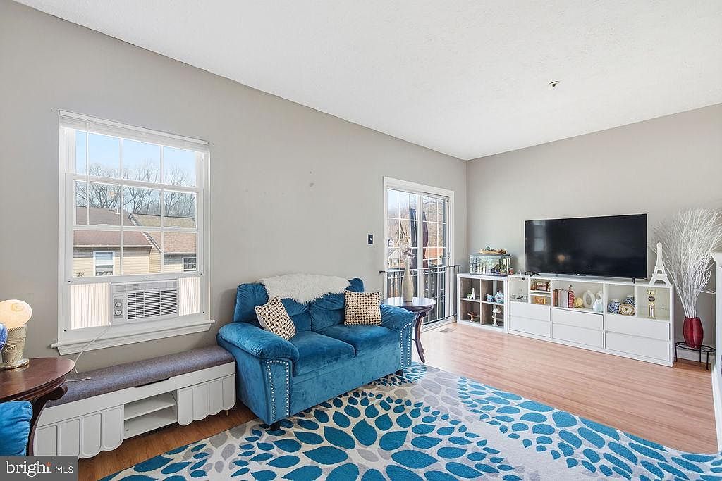 1304 Nalley Ter Landover, MD 20785 - Thumbnail 3