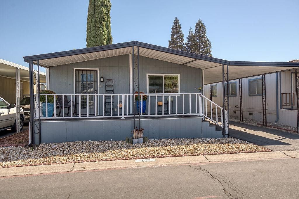 107 Schooner Ln Modesto, CA 95356 - Thumbnail 3
