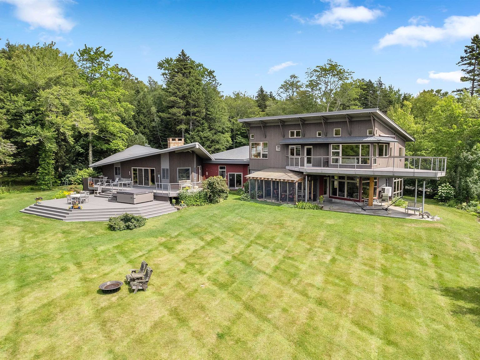 32 Steep Hill Rd Wilmington, VT 05363 - Thumbnail 3