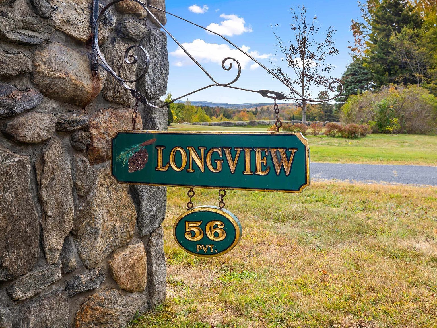 56 Handle Rd West Dover, VT 05356 - Thumbnail 3