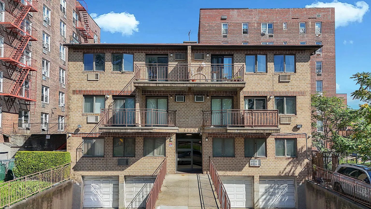 3225 Shore Pkwy APT 3B Brooklyn, NY 11235 - Thumbnail 3