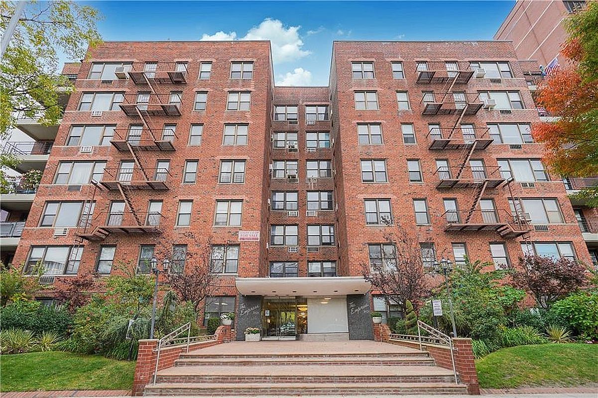 3101 Ocean Pkwy APT 3O Brooklyn, NY 11235 - Thumbnail 3
