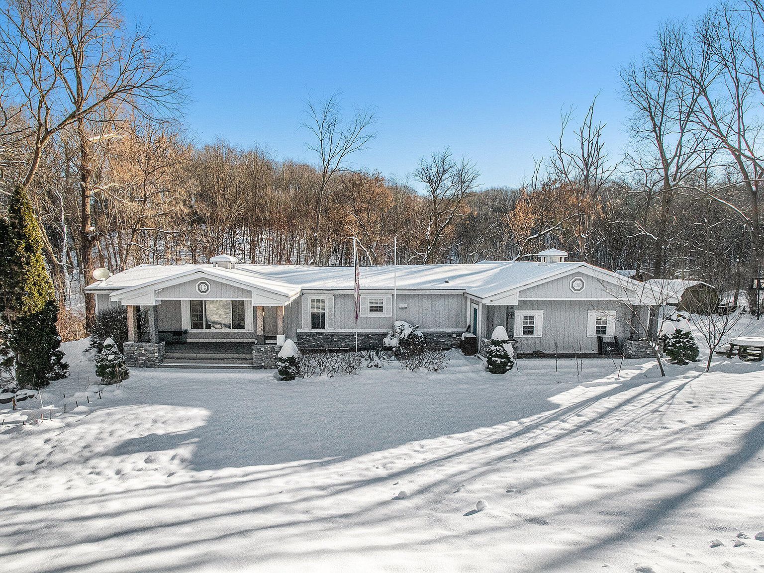 2348 Segwun Ave SE Lowell, MI 49331 - Thumbnail 3