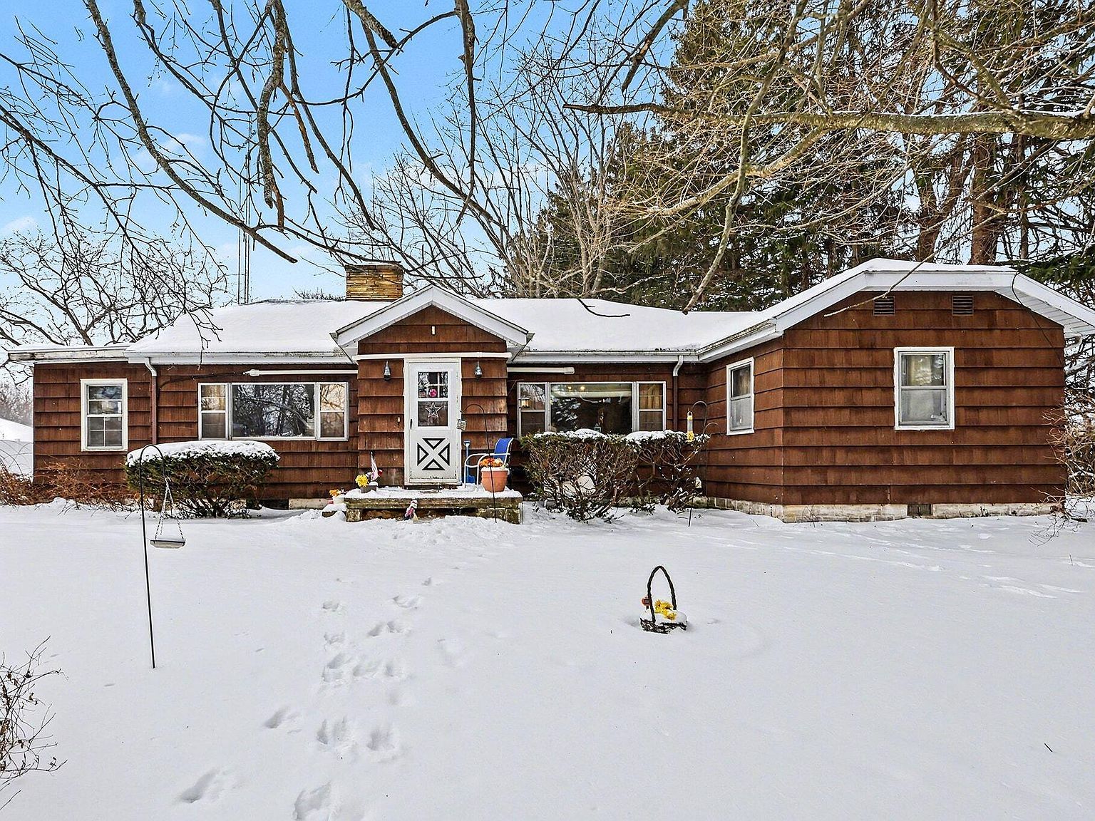 3633 Lakeshore Dr Saint Joseph, MI 49085 - Thumbnail 3