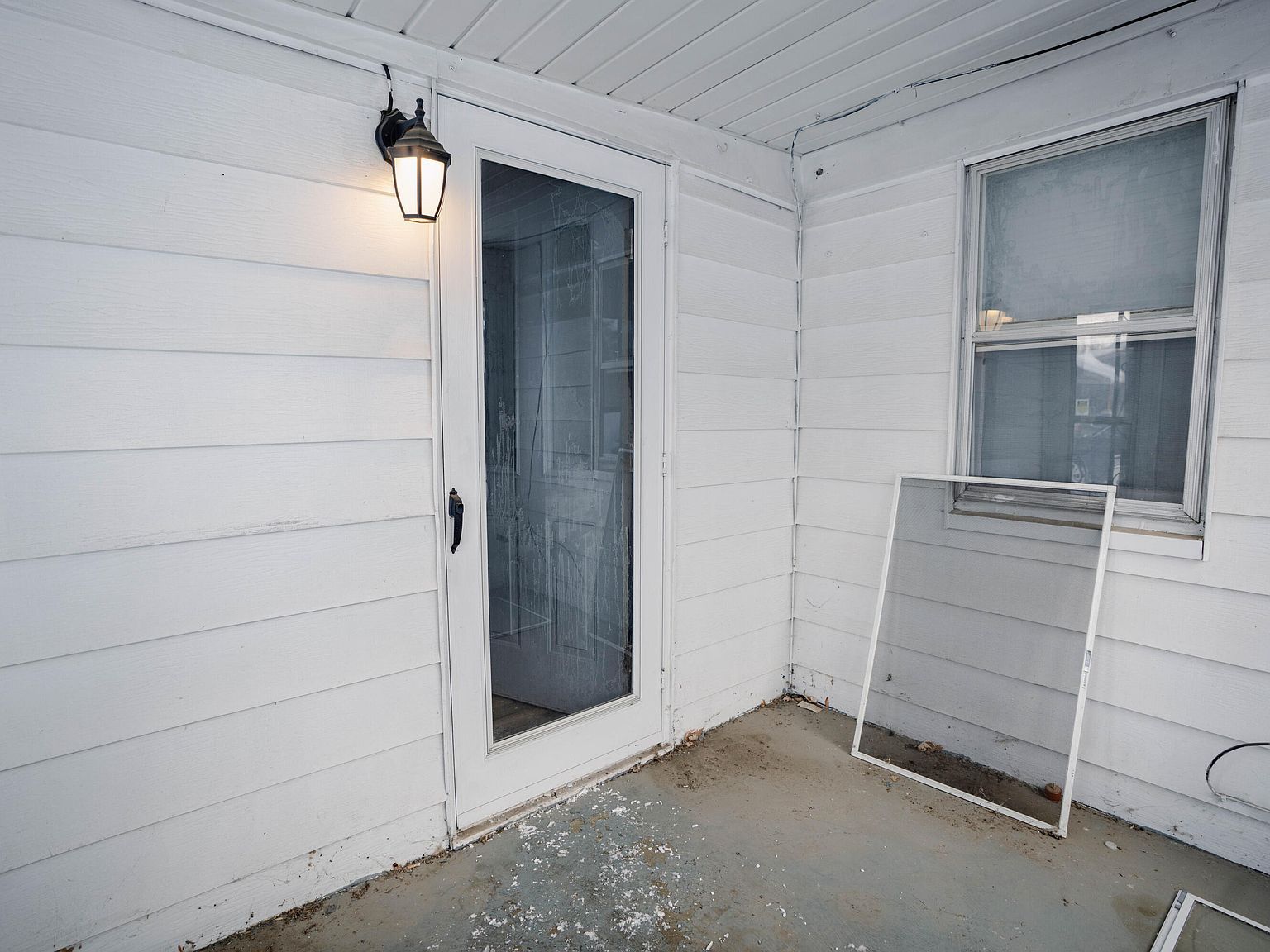 5017 Christiansen Rd Lansing, MI 48910 - Thumbnail 3