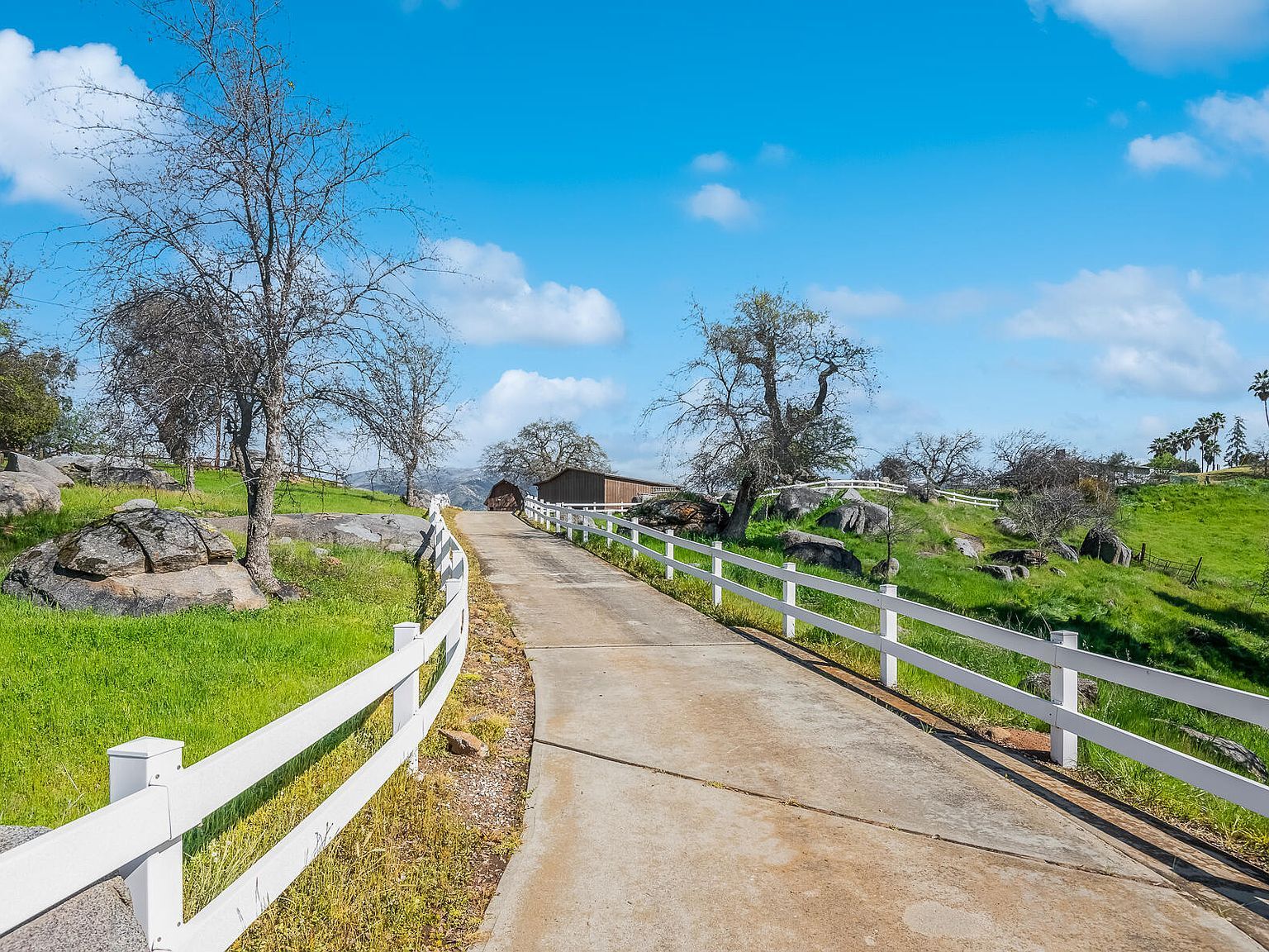 32665 Pleasant Oak Dr Springville, CA 93265 - Thumbnail 3