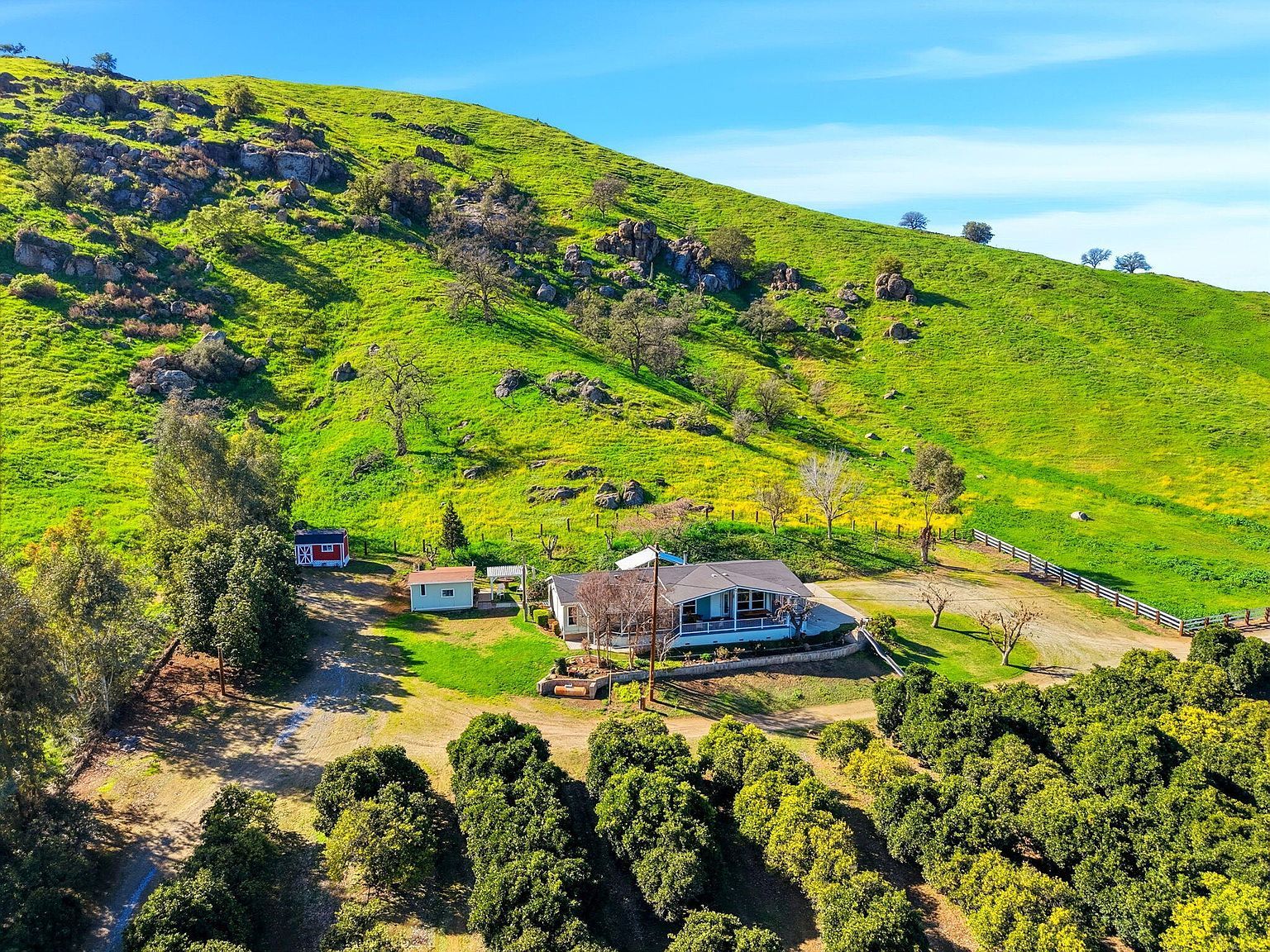 31967 Sierra Dr Lemon Cove, CA 93244 - Thumbnail 3