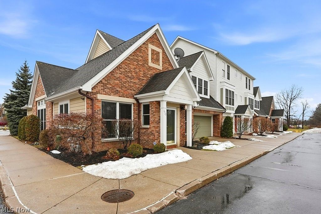 3722 Coral Pl Cleveland Heights, OH 44118 - Thumbnail 3