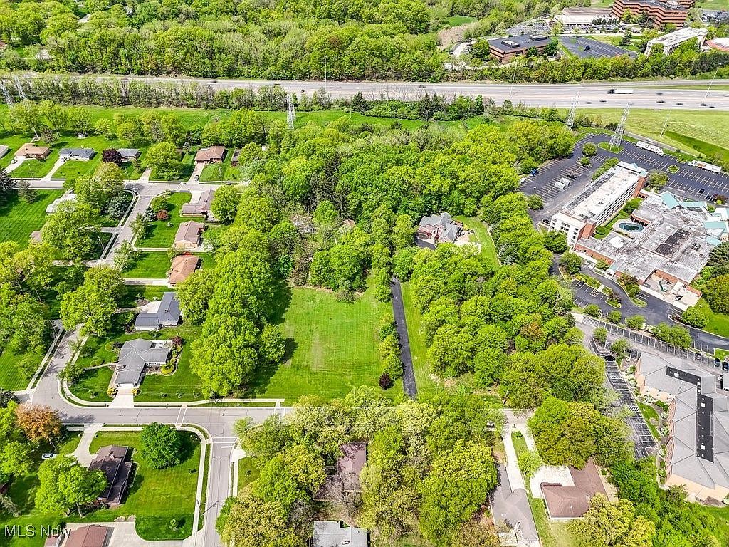 Daisy Blvd Independence, OH 44131 - Thumbnail 3