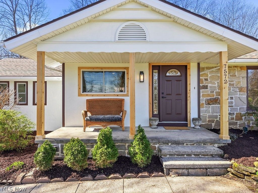 7572 Scenicview Dr Independence, OH 44131 - Thumbnail 3