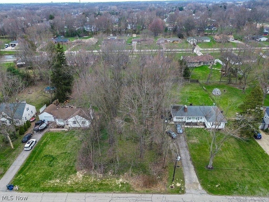 36870 Bauerdale Ave Avon, OH 44011 - Thumbnail 3