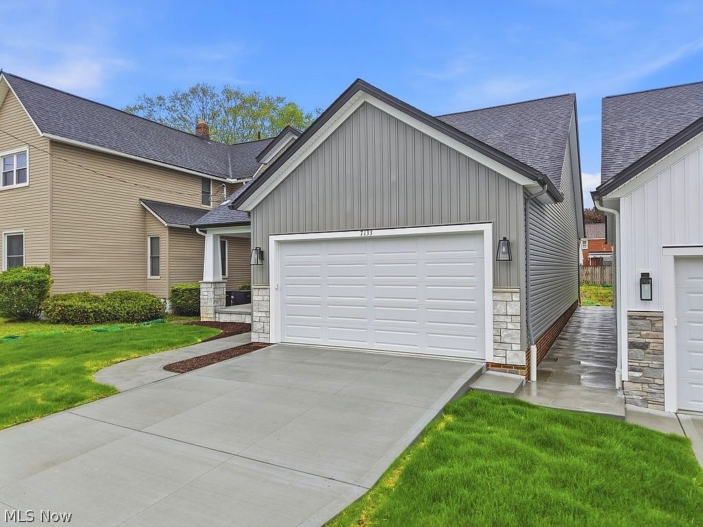 7133 Marcelline Ct Cleveland, OH 44125 - Thumbnail 3
