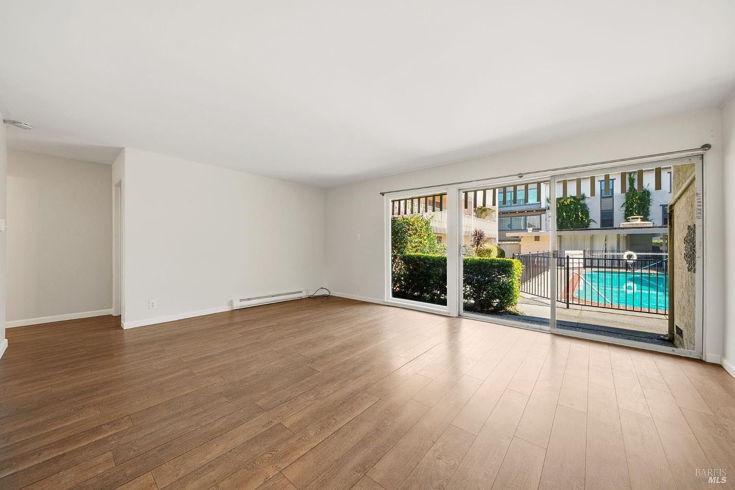 260 Merrydale Rd APT 5 San Rafael, CA 94903 - Thumbnail 3