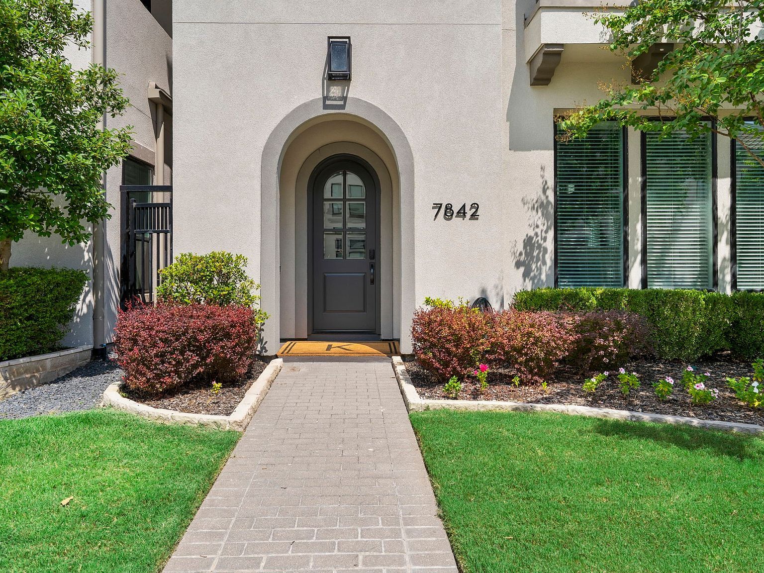 7842 Element Ave Plano, TX 75024 - Thumbnail 3