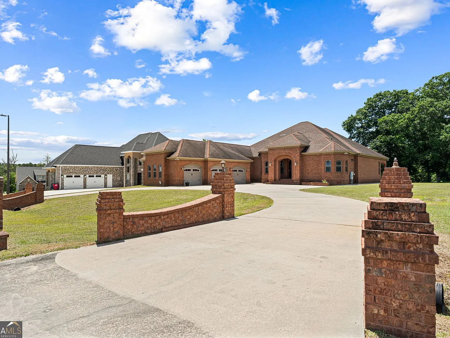 215 Little Hickory Dr Lizella, GA 31052 - Thumbnail 3