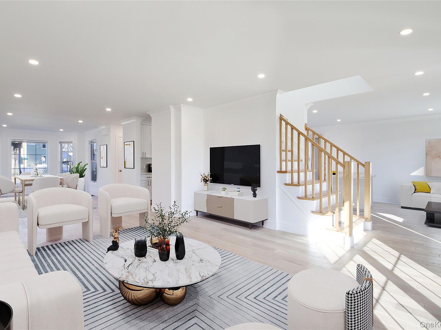 1 Manhasset Ave Port Washington, NY 11050 - Thumbnail 3