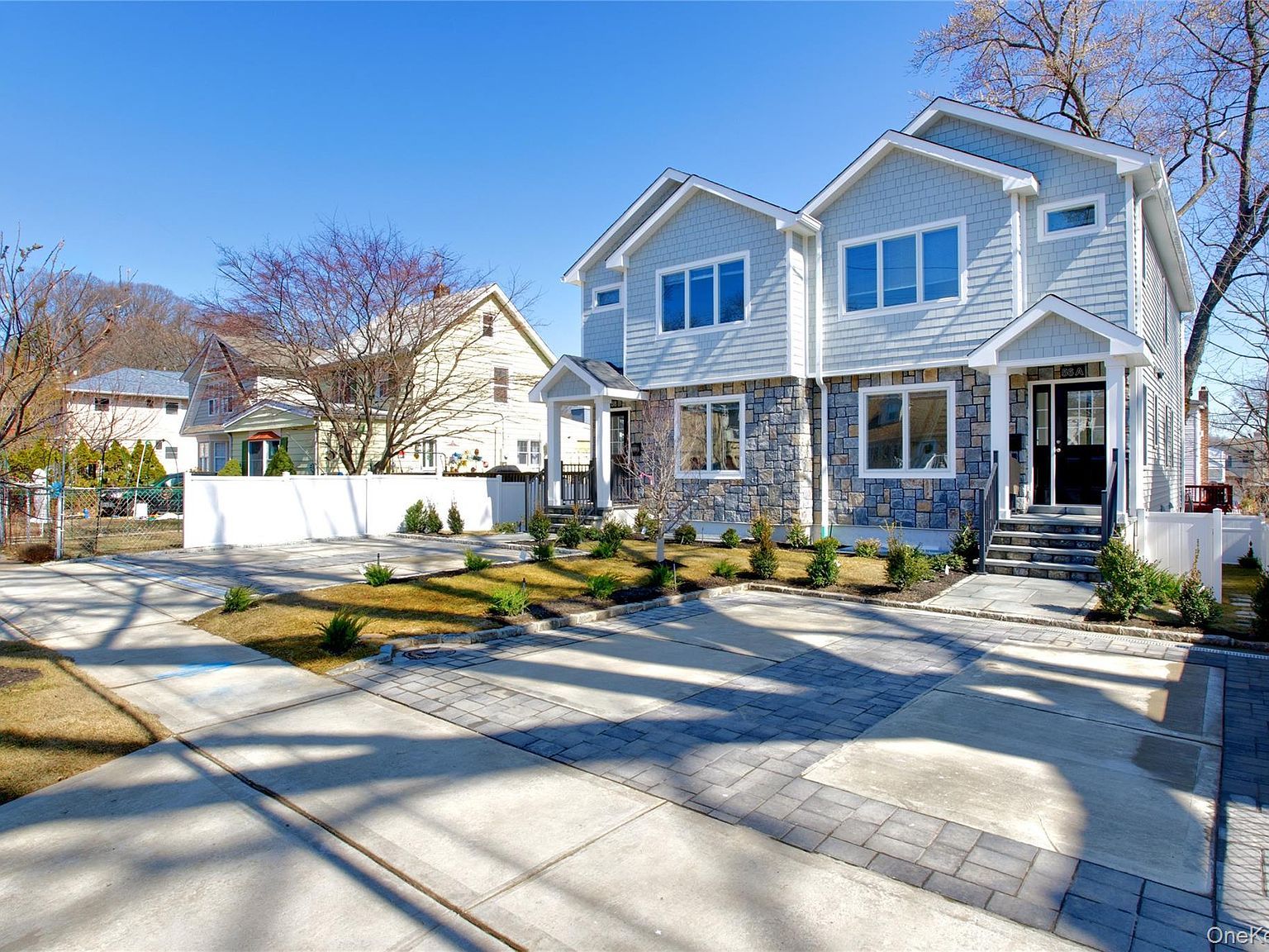 56 Kirkwood Rd Port Washington, NY 11050 - Thumbnail 3