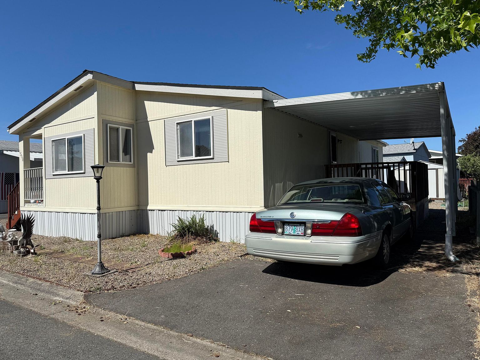 1504 Agape Way Grants Pass, OR 97527 - Thumbnail 3