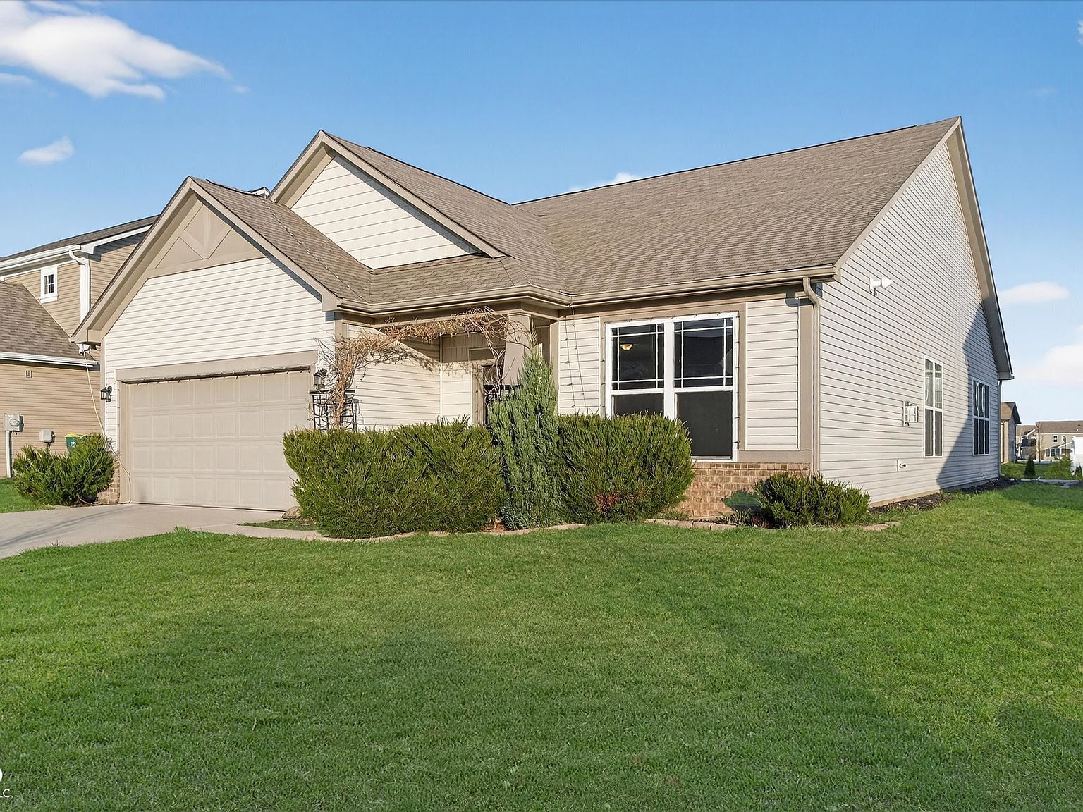 1849 Turning Leaf Dr Franklin, IN 46131 - Thumbnail 3