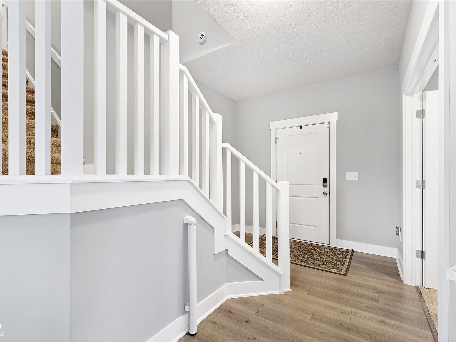 1900 Doncaster Dr Avon, IN 46123 - Thumbnail 3