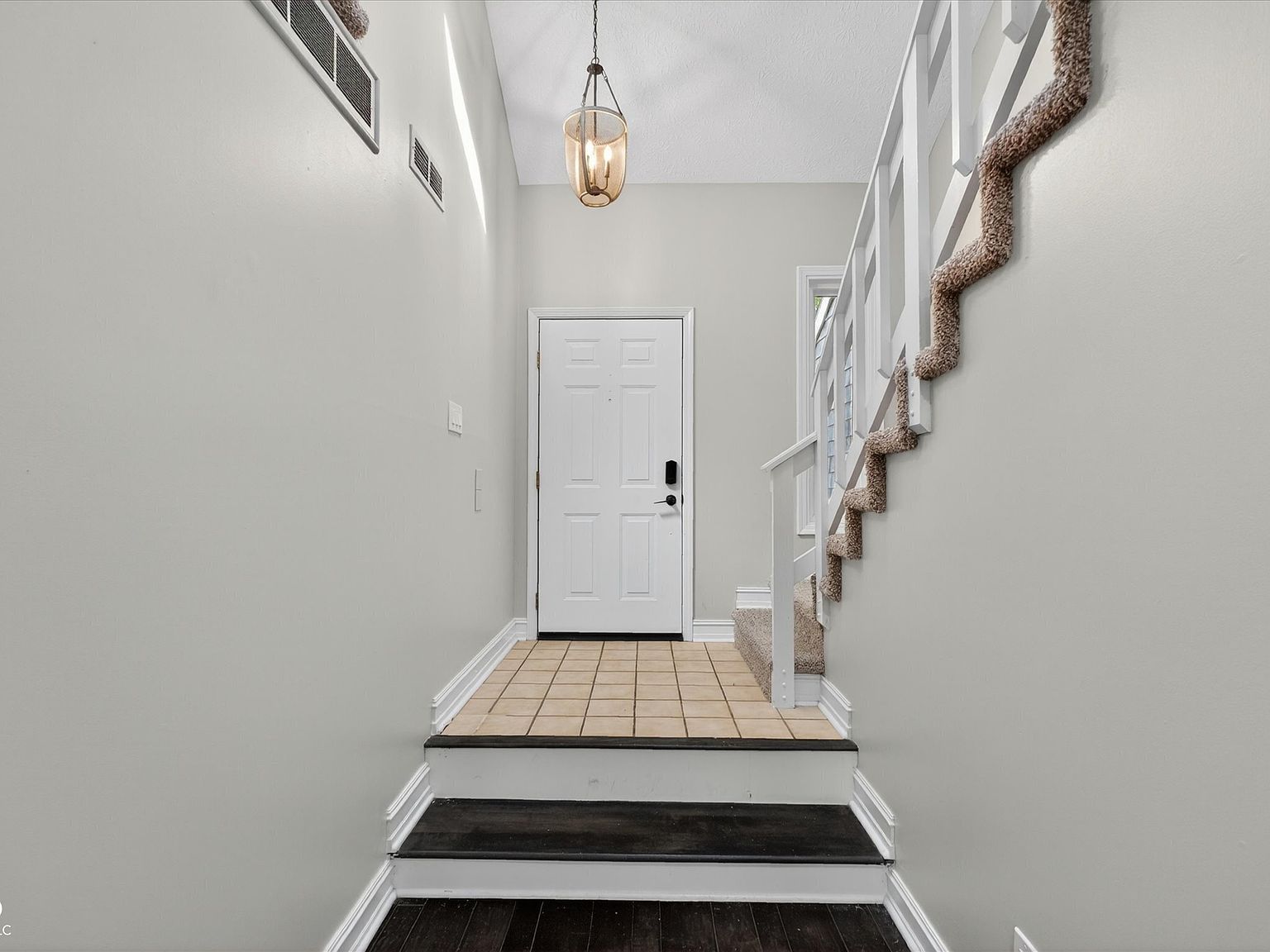 7507 Choate Ct Indianapolis, IN 46254 - Thumbnail 3