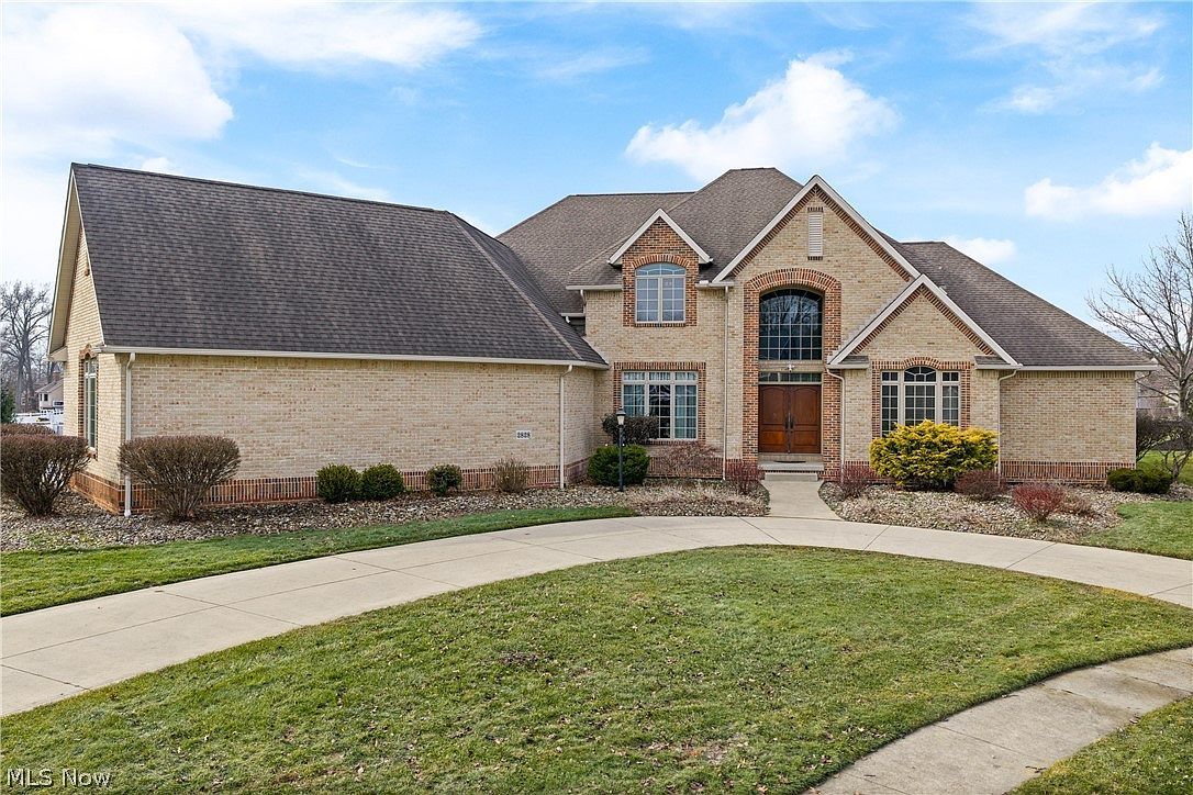 2828 Steelwood Cir Akron, OH 44312 - Thumbnail 3