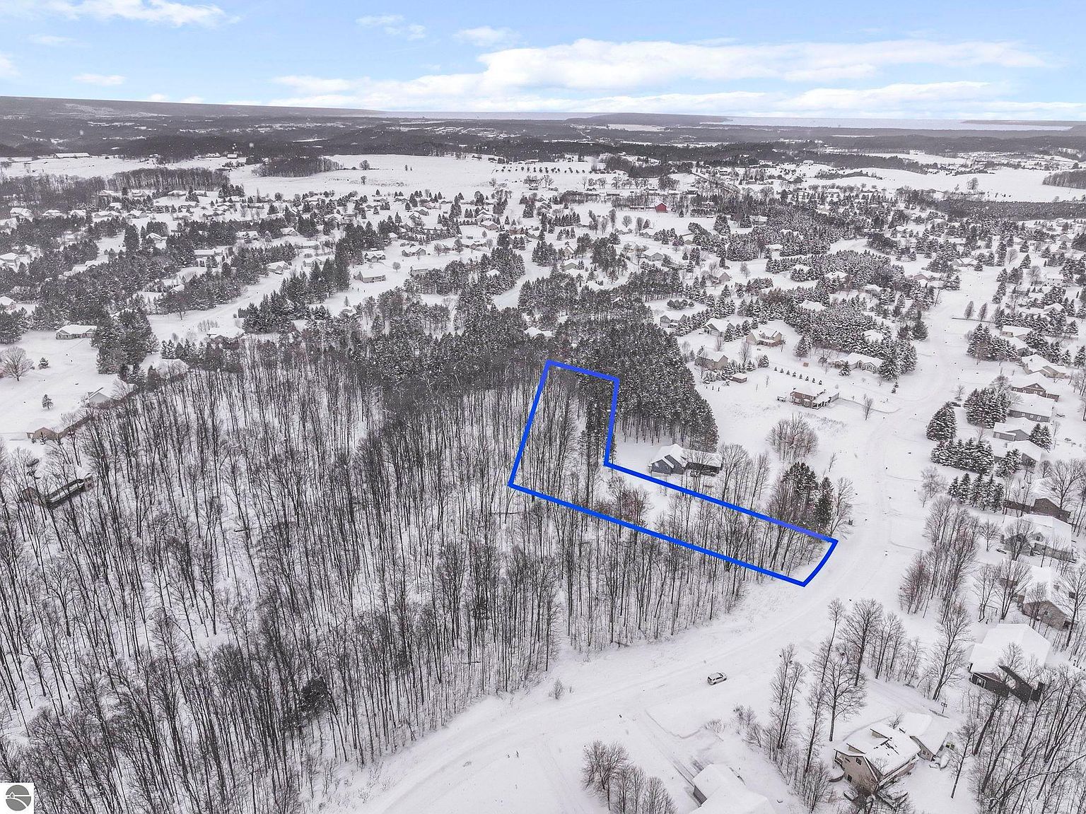 1208 S Ridge Ct Traverse City, MI 49696 - Thumbnail 3